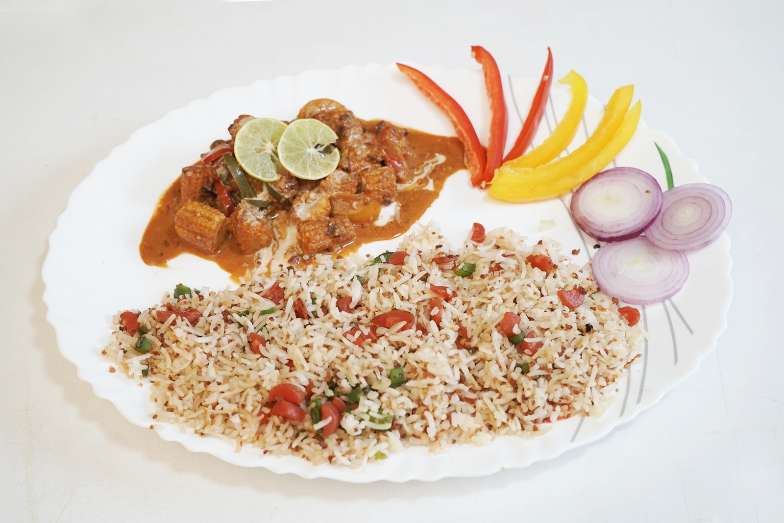 Garlic fried rice with coconut curry